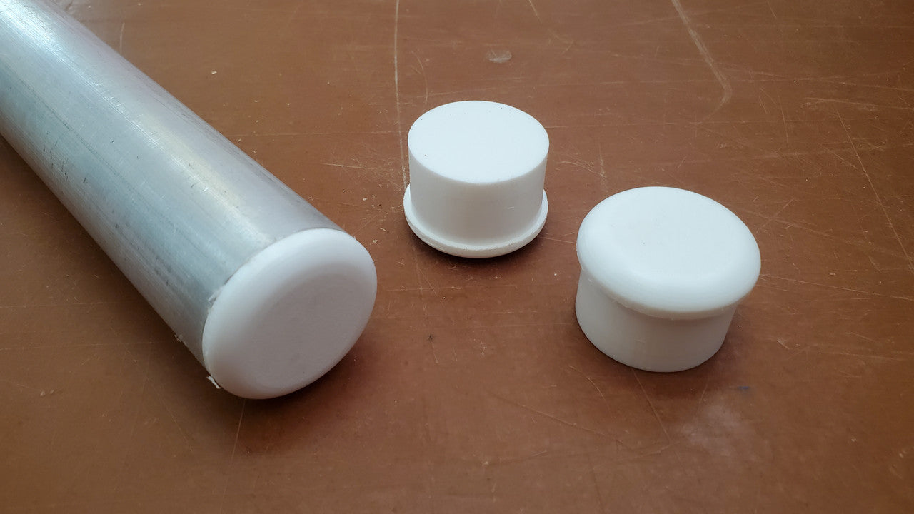 Standard mast plug